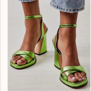 Free people 7.5 shoes